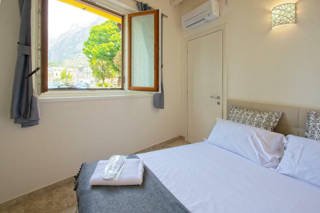 Casa Vacanze Marconi 22 Marone Εξωτερικό φωτογραφία